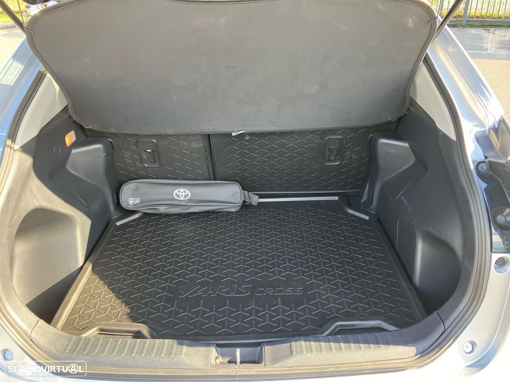 Toyota Yaris Cross 1.5 HDF Comfort Plus - 10