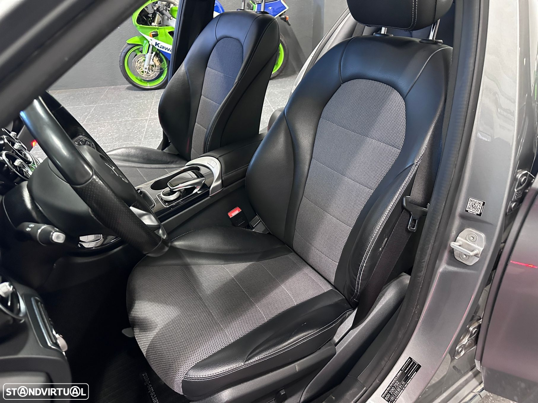 Mercedes-Benz C 180 BlueTEC Avantgarde - 19