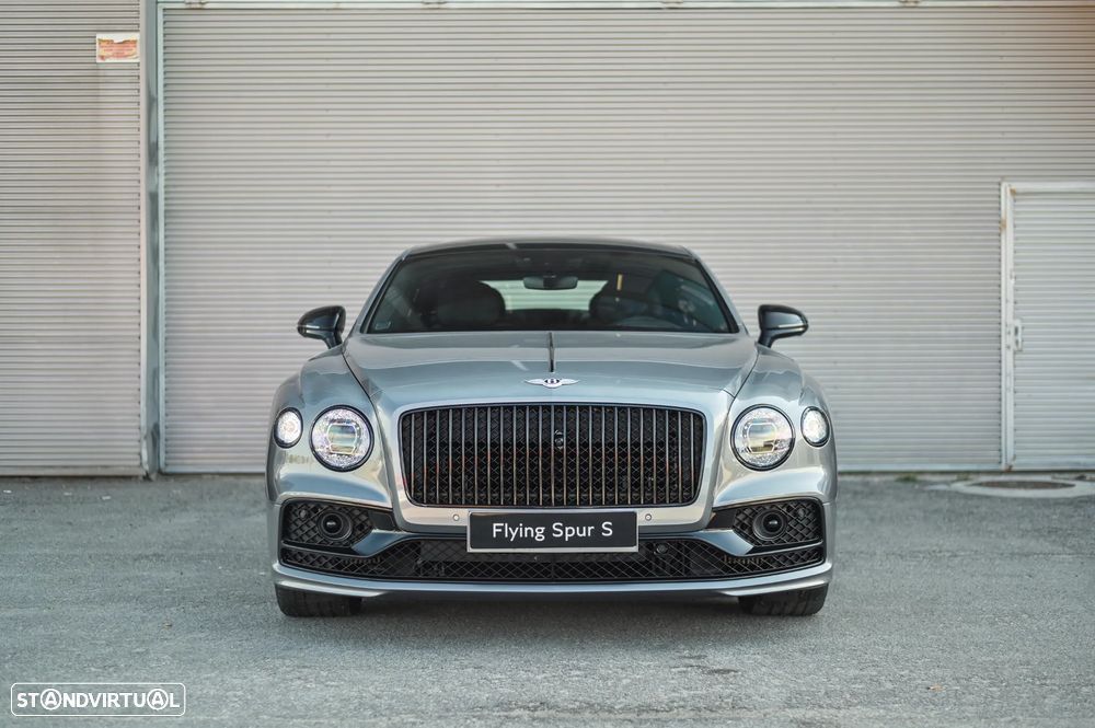 Bentley Flying Spur Hybrid S - 3