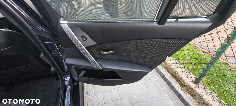 BMW Seria 5 520d Special Edition - 15