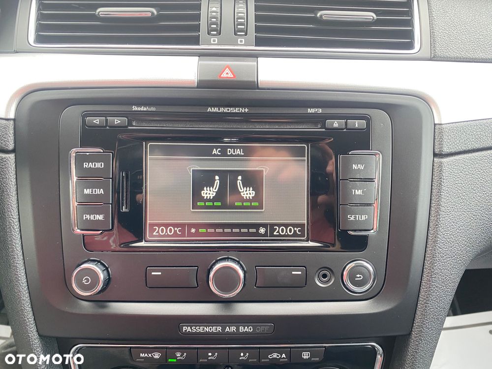 Skoda Superb 2.0 TDI DSG Exclusive - 16