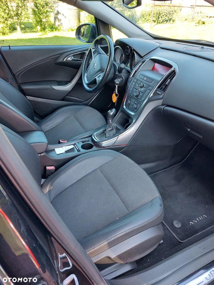 Opel Astra 1.7 CDTI DPF Cosmo - 13