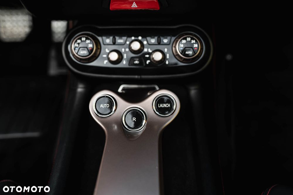 Ferrari California F1 DCT - 24