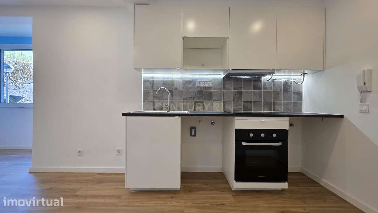 Apartamento T2  Renovado em Águas Livres, Amadora - Grande imagem: 4/26