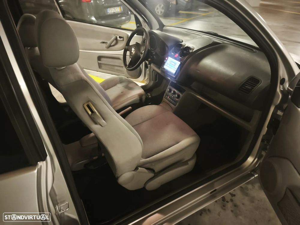 SEAT Arosa 1.0 Confort AC - 10