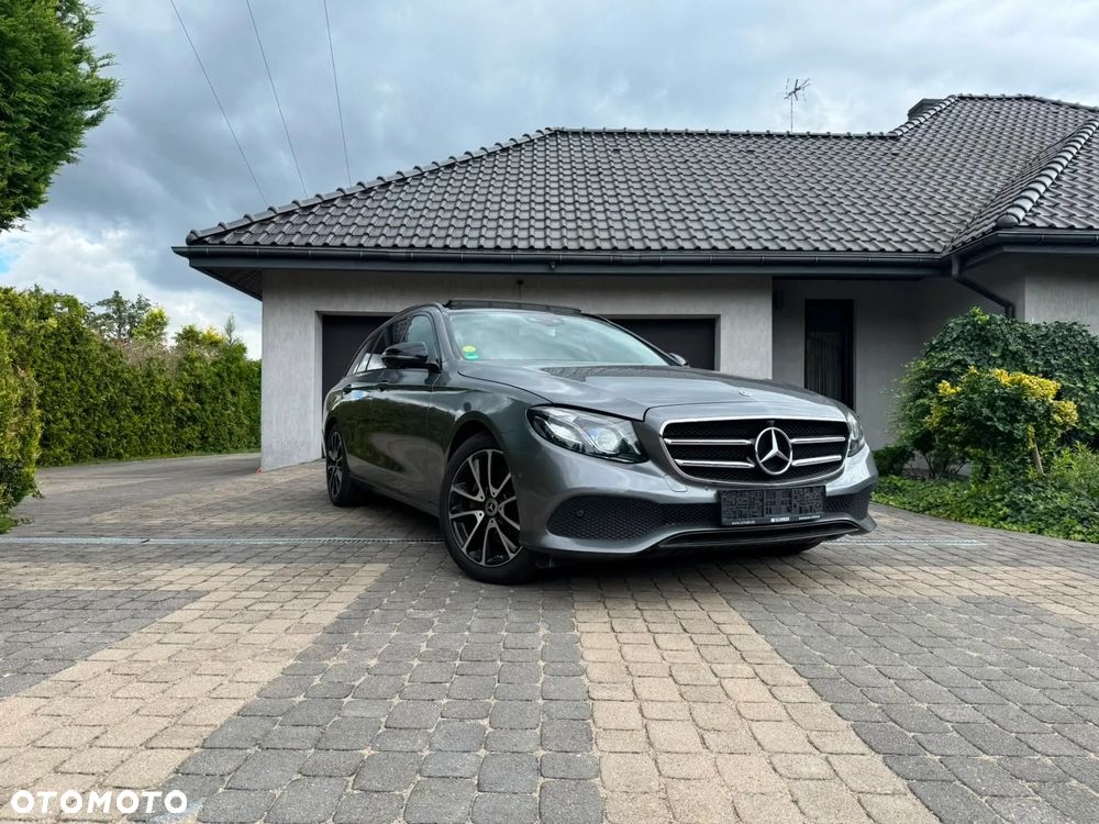 Mercedes-Benz Klasa E 220 d 9G-TRONIC Avantgarde - 1