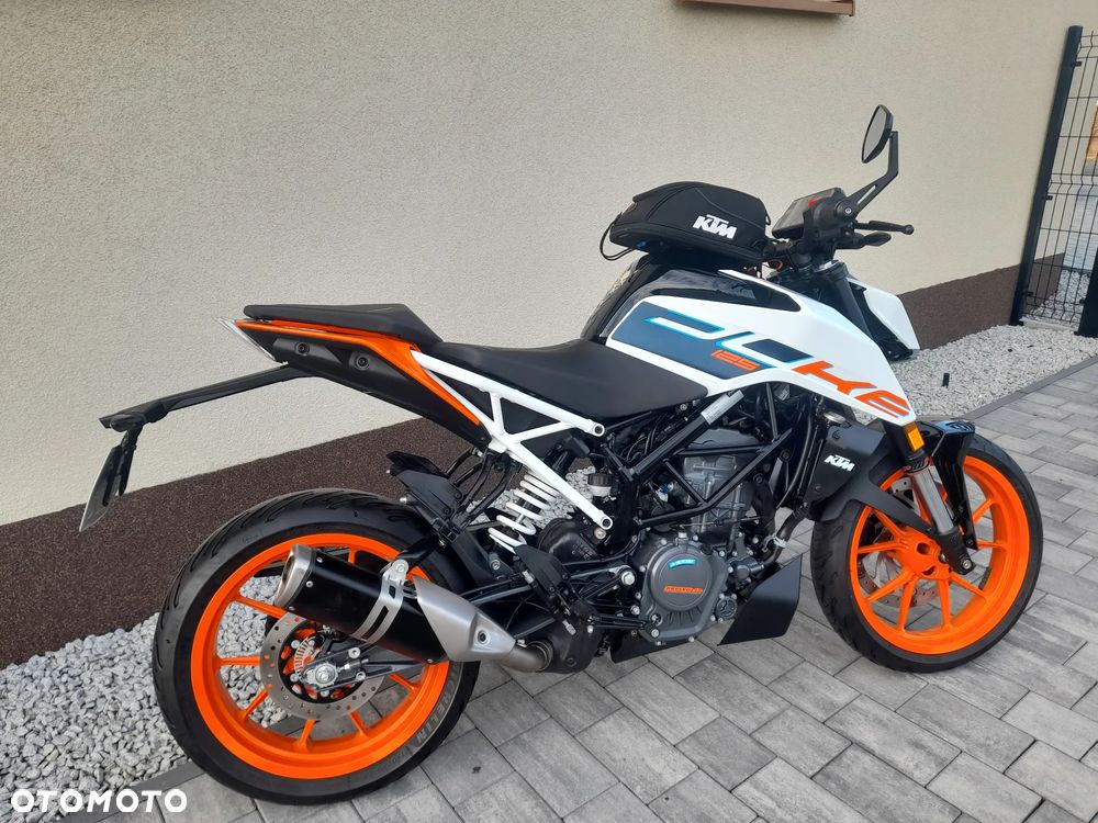 KTM Duke - 4