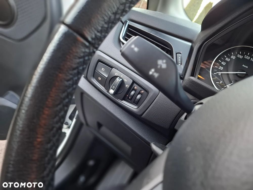 BMW Seria 2 218d xDrive Luxury Line - 27