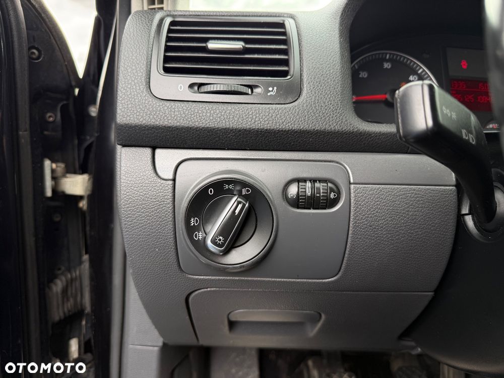 Volkswagen Golf 1.9 TDI Comfortline - 14