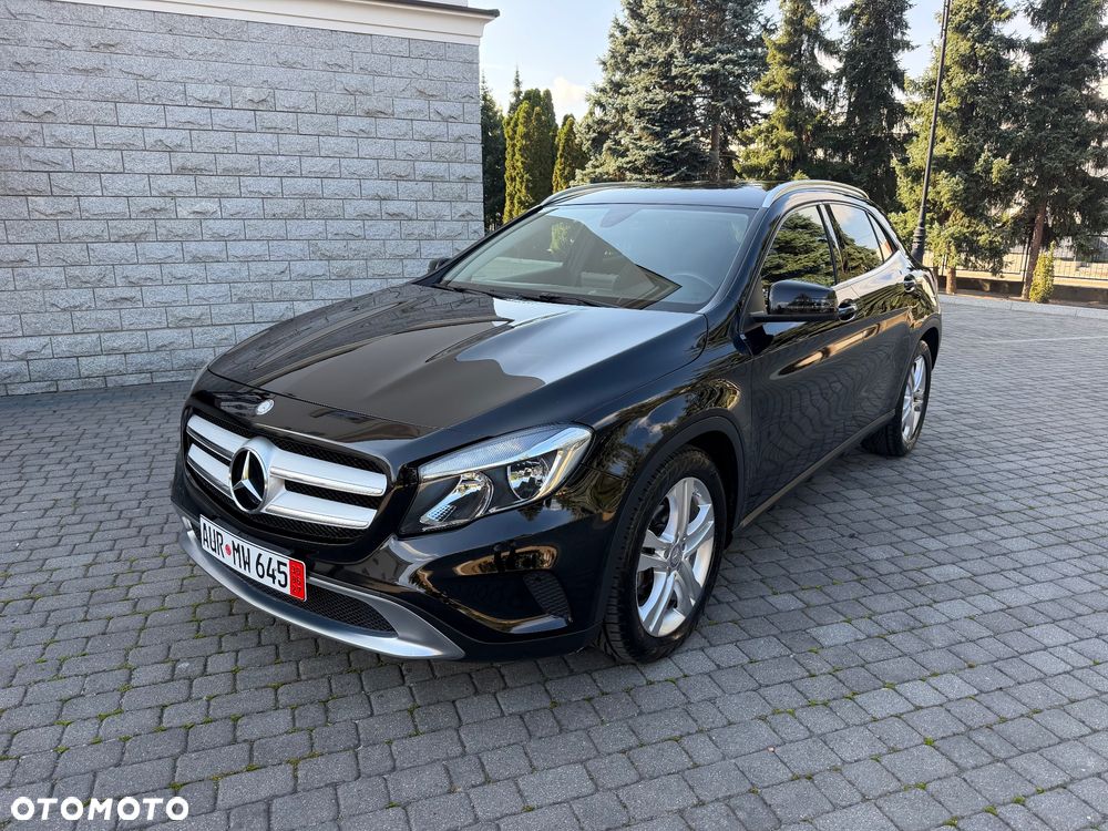 Mercedes-Benz GLA - 3