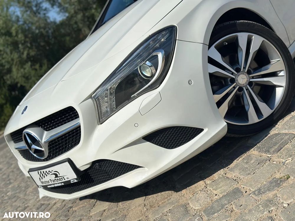 Mercedes-Benz CLA 200 CDI 7G-DCT - 12