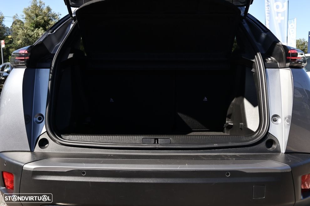 Peugeot 2008 1.2 Hybrid Allure e-DCS6 - 17