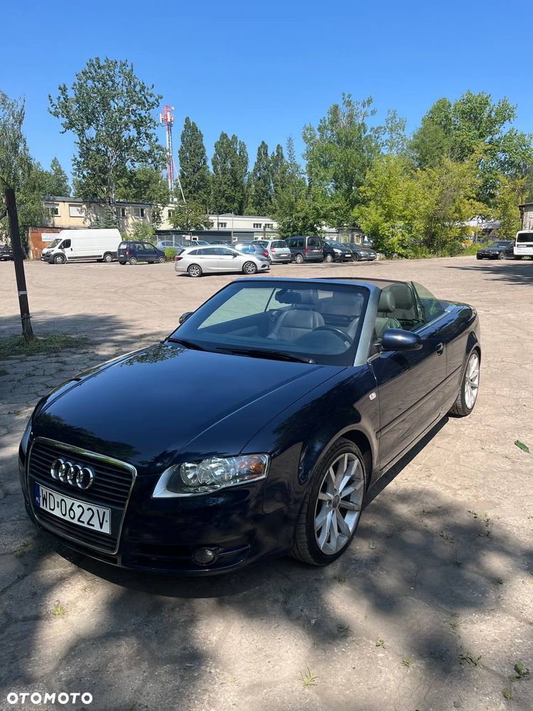 Audi A4 Cabrio 2.0 TDI DPF - 1