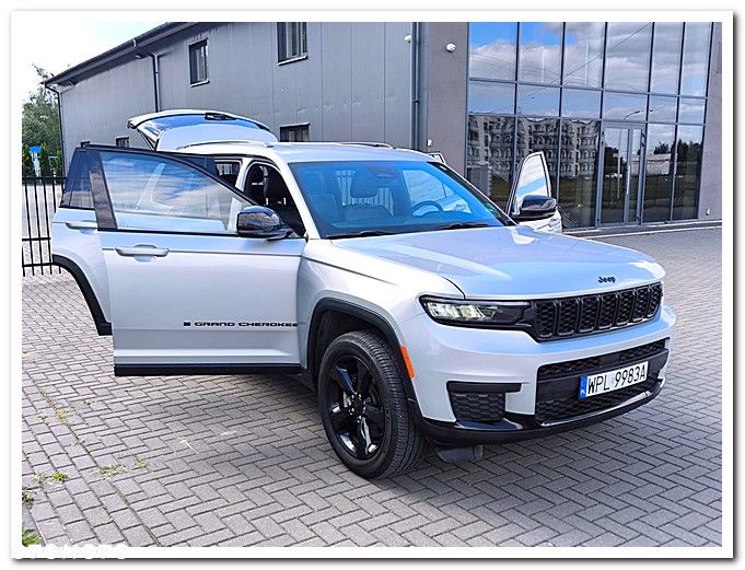 Jeep Grand Cherokee - 14