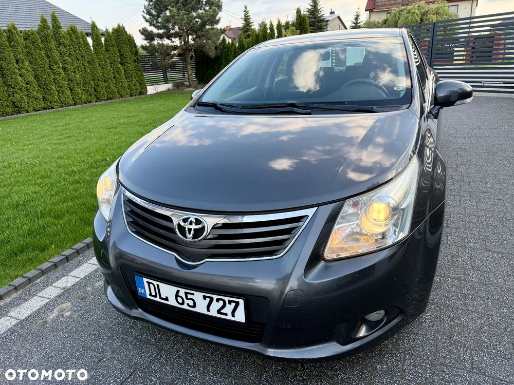 Toyota Avensis 1.8 Comfort - 3