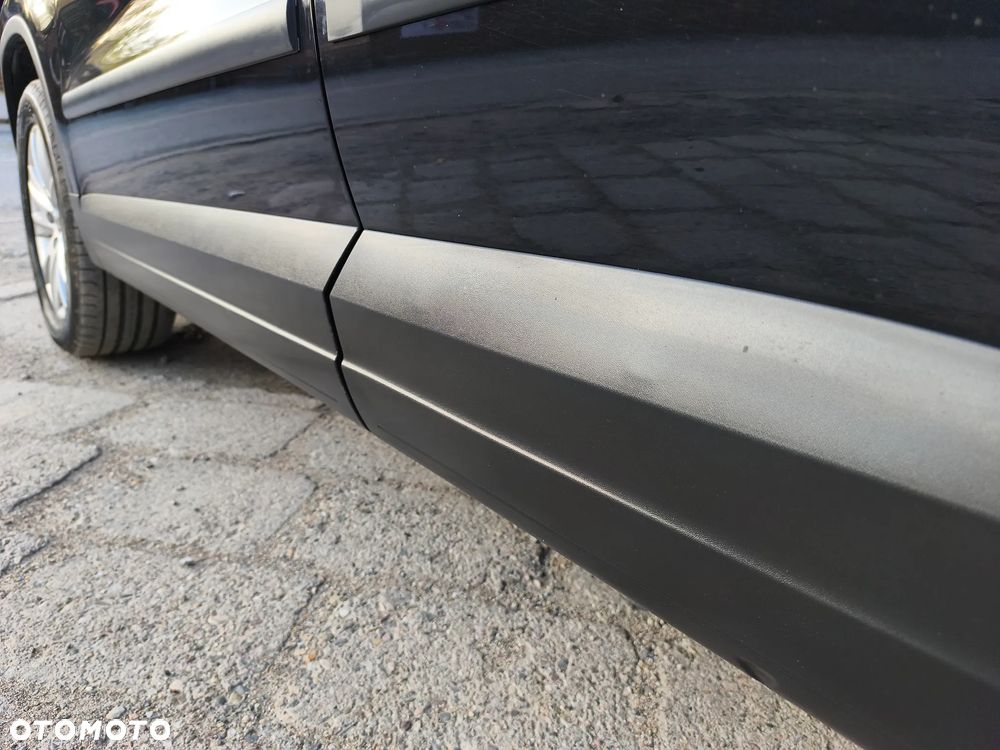 Volkswagen Tiguan - 10