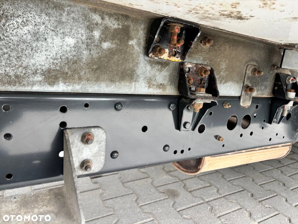 Iveco IVECO DAILY CHŁODNIA KONTENER PODWOZIE DO ZABUDOWY WYWROT KIPER KILKANAŚCIE SZTUK DUZY WYBÓR 35C13,,35C14,35C15,35C16 - 6