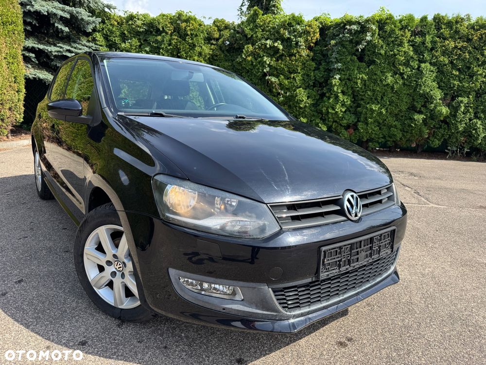 Volkswagen Polo 1.4 FSI Highline - 1