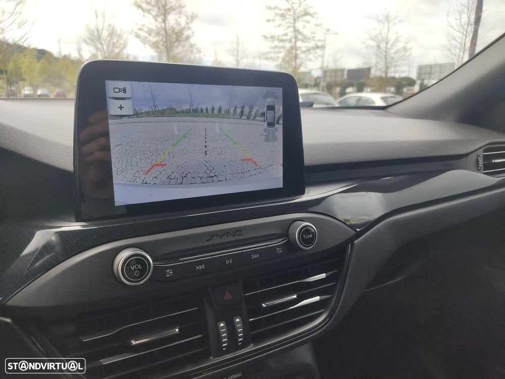 Ford Focus SW 1.0 EcoBoost ST-Line - 12