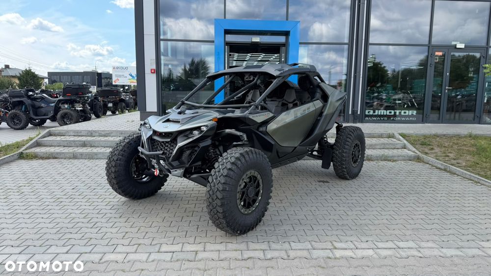 Can-Am Maverick - 23