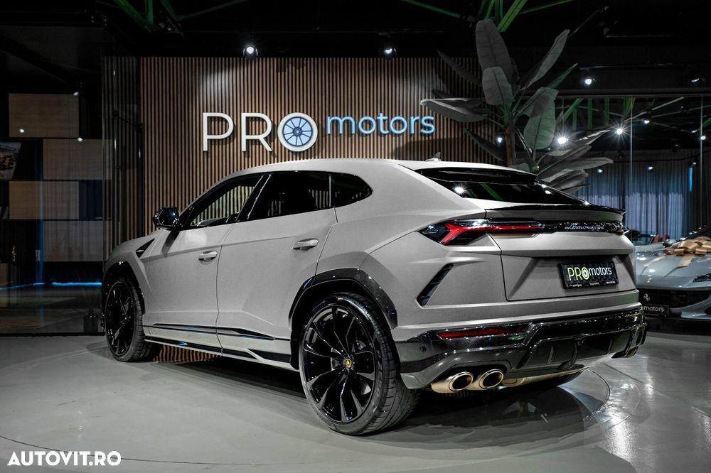 Lamborghini URUS - 7