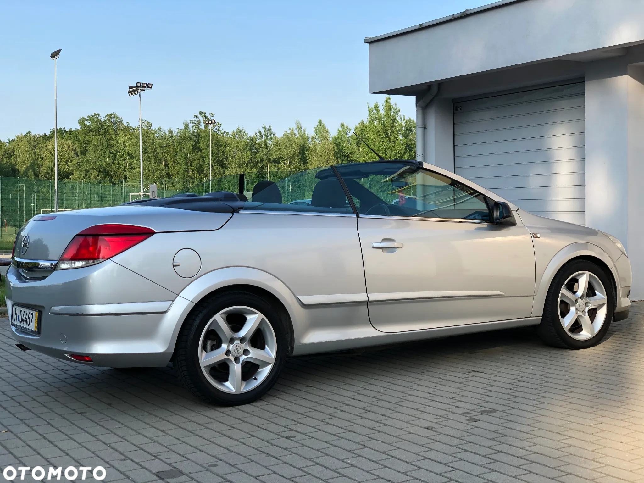 Opel Astra Twin Top 2.0 Turbo Edition - 17