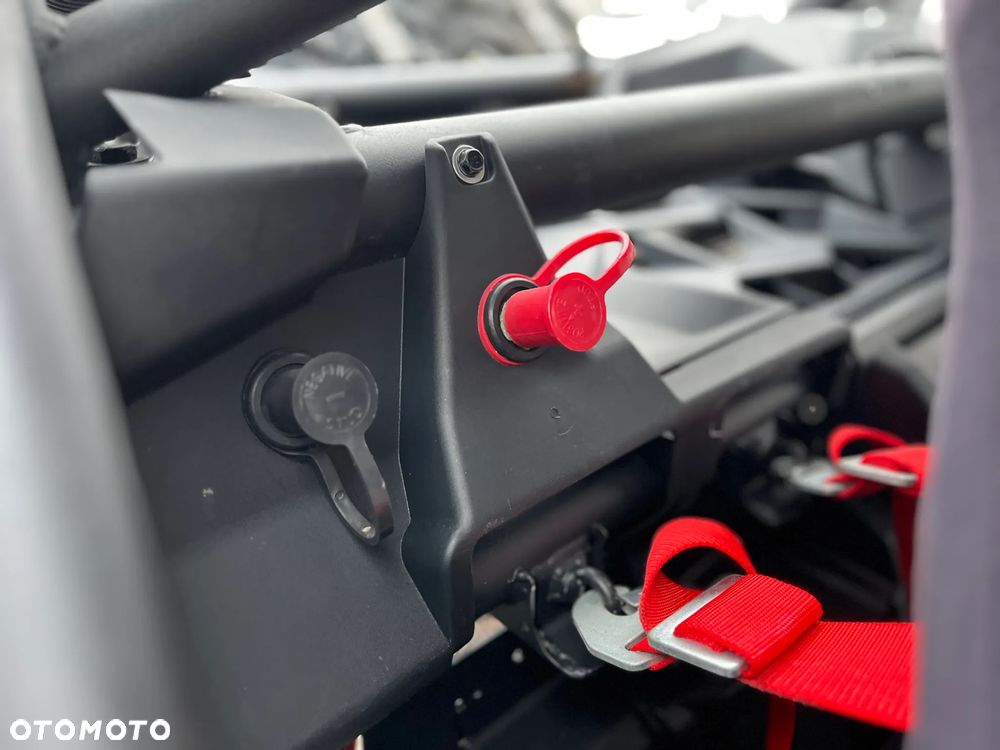 Can-Am Maverick - 15