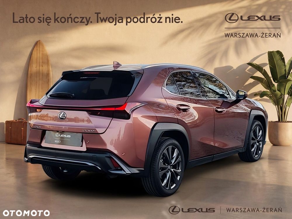 Lexus UX 300h F Sport Design - 7