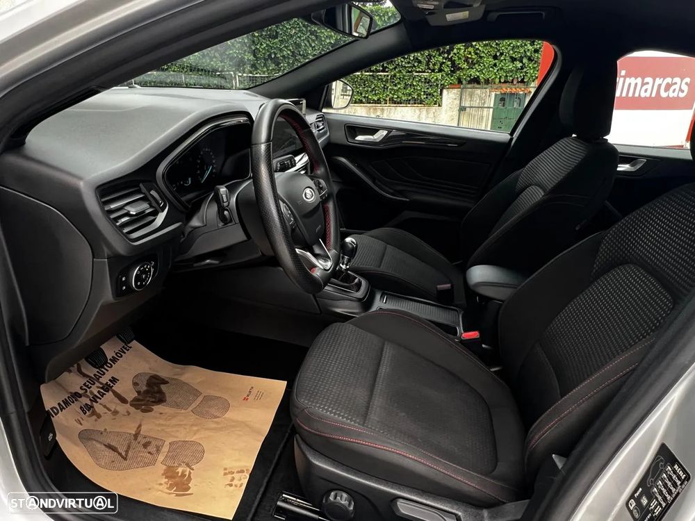 Ford Focus 1.0 EcoBoost MHEV ST-Line - 10
