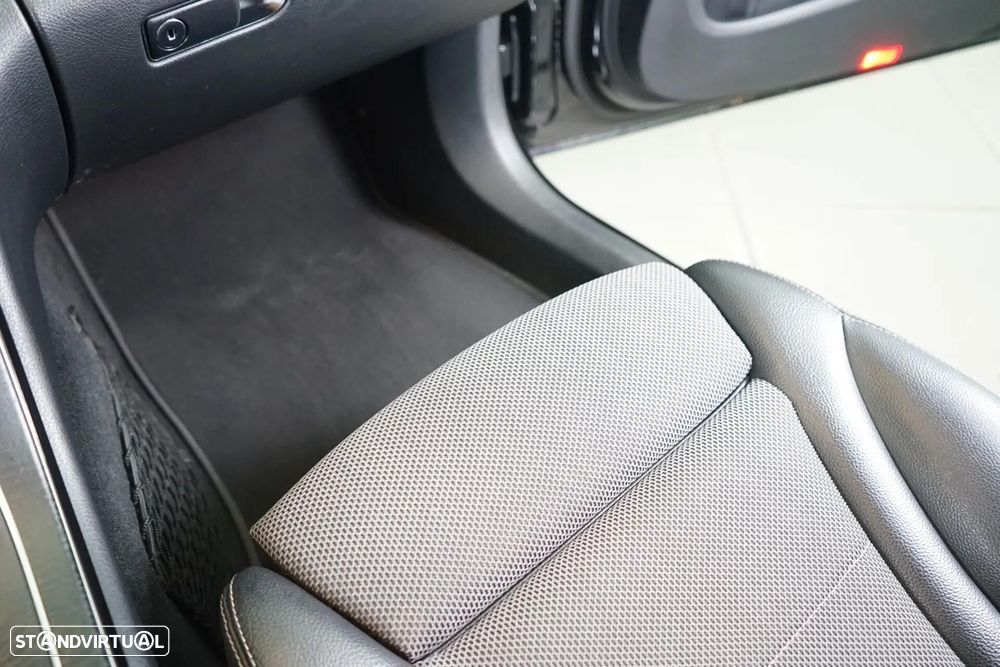 Mercedes-Benz C 220 d Avantgarde - 37