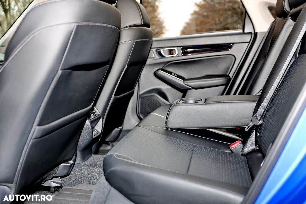 Honda Civic 2.0 e:HEV E-CVT Advance - 12