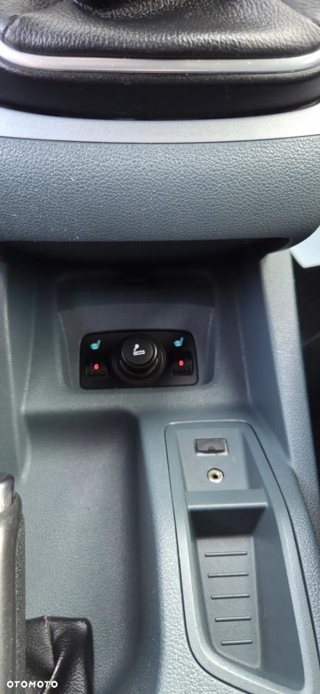 Ford C-MAX 1.6 Ti-VCT Trend - 29