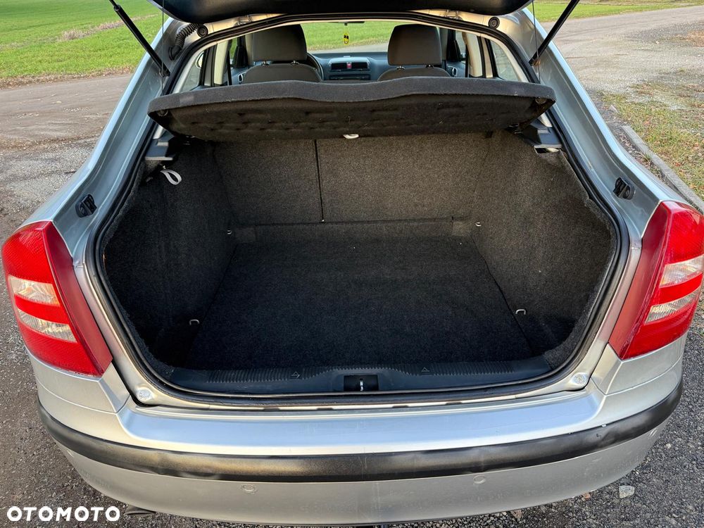 Skoda Octavia 1.6 Active - 24