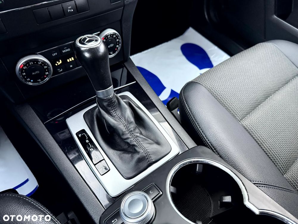 Mercedes-Benz GLK 350 CDI DPF 4Matic 7G-TRONIC SPORT EDITION - 18