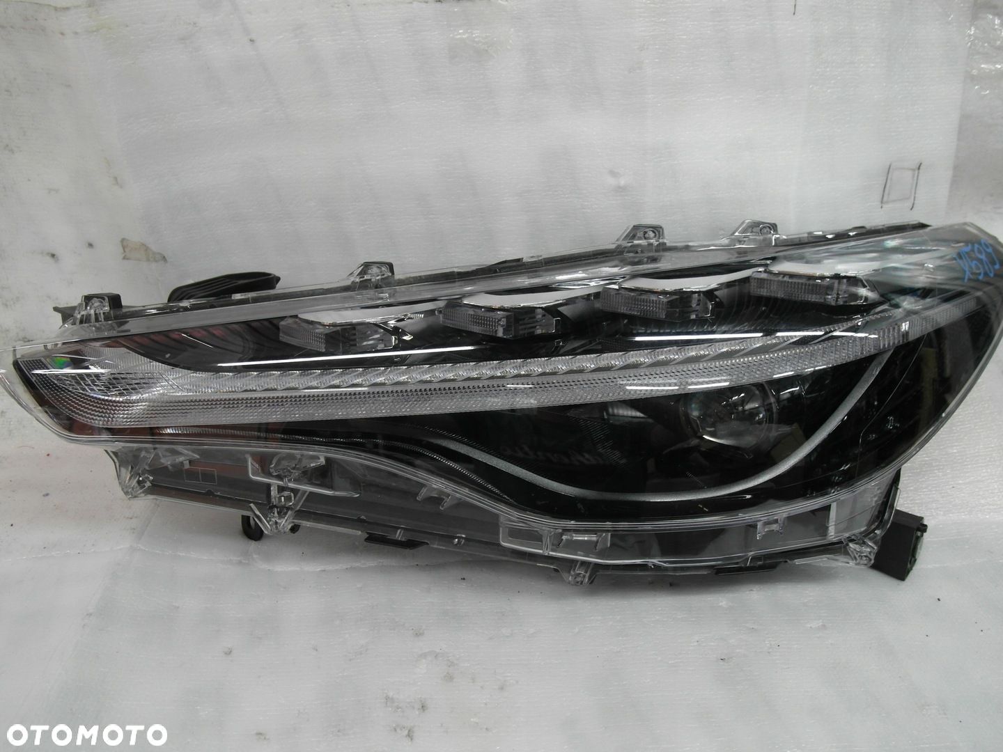 TOYOTA COROLLA CROSS E21 FULL LED BDB LAMPA PRZEDNIA LEWA HASCO 16-184 NR72 - 1
