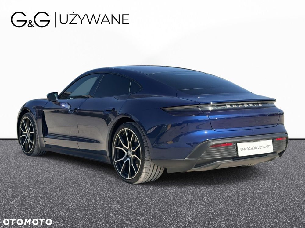Porsche Taycan - 4