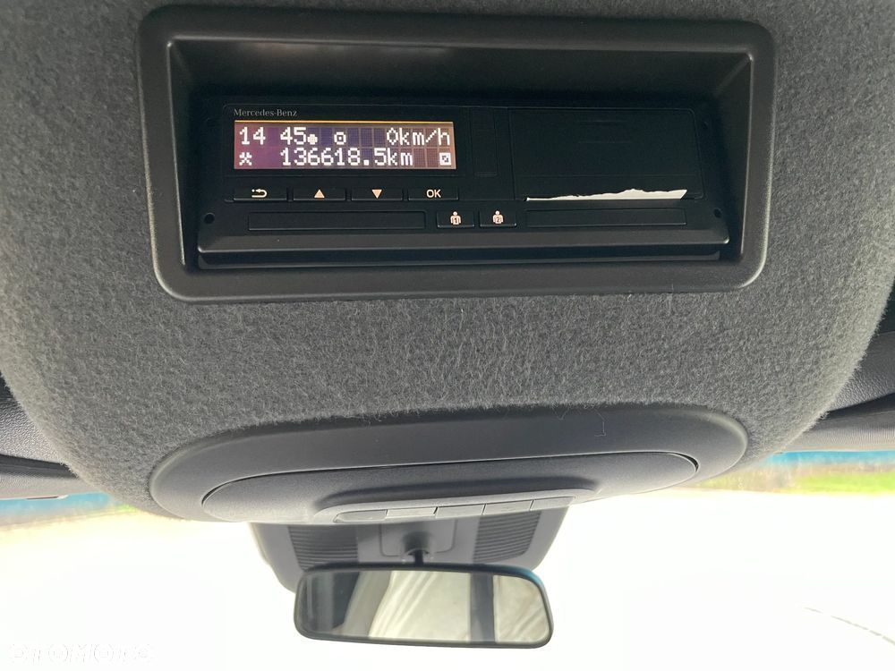 Mercedes-Benz Sprinter - 10