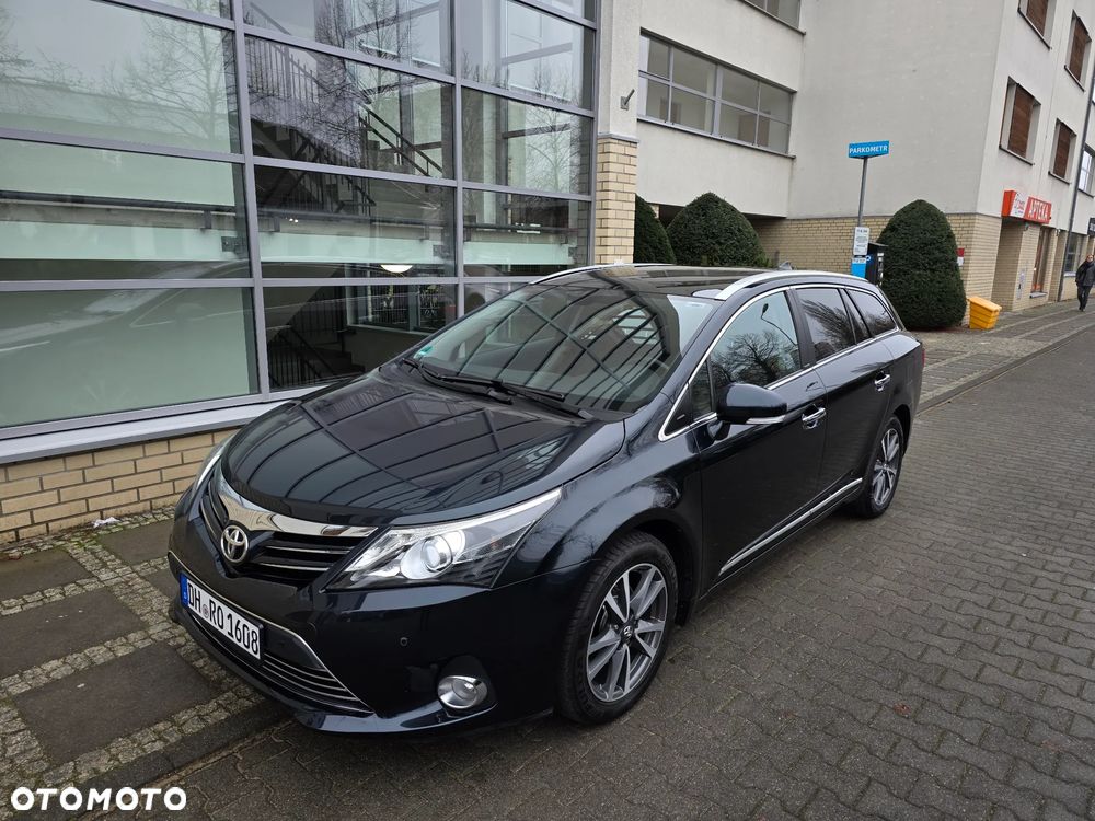 Toyota Avensis 1.8 Premium - 3