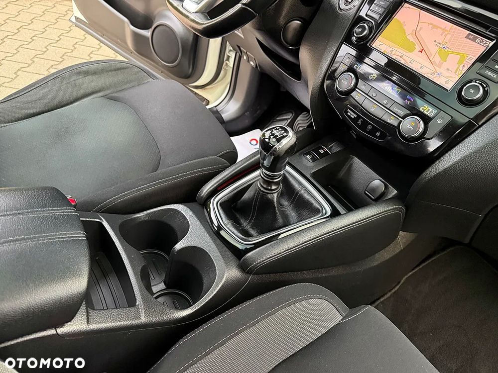 Nissan Qashqai 1.3 DIG-T Tekna - 21