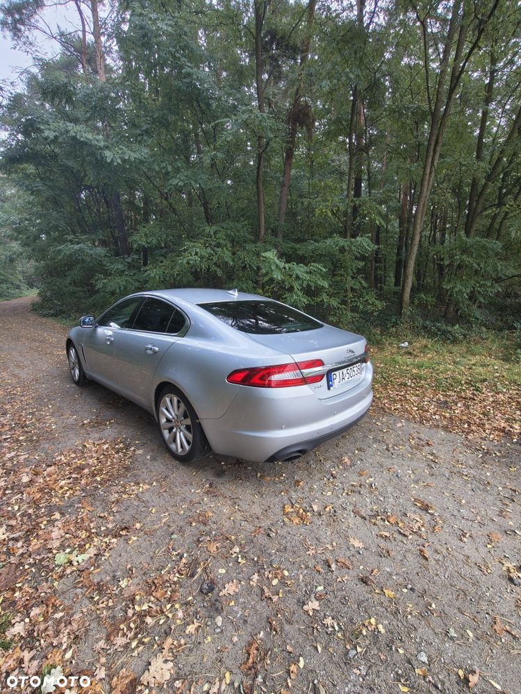 Jaguar XF