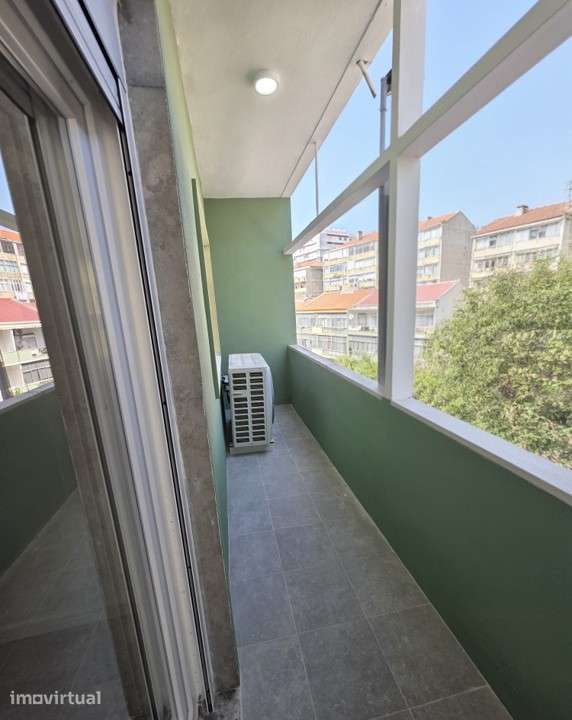 Apartamento T3 com 2 casas de banho e varanda - Grande imagem: 4/20