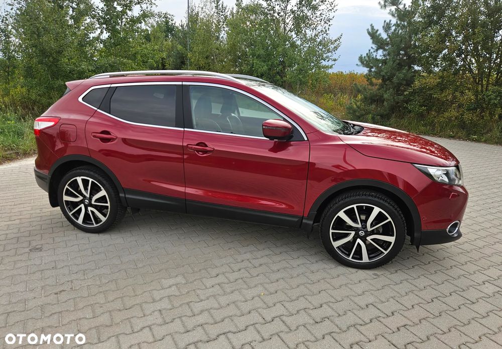 Nissan Qashqai 1.2 DIG-T Xtronic TEKNA - 1