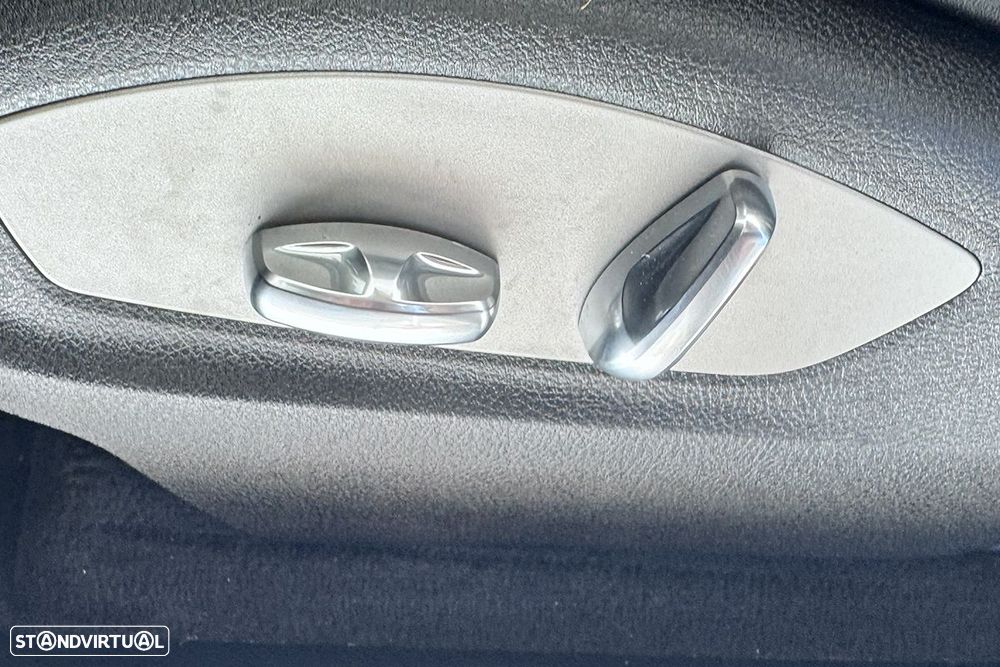 Porsche Macan T - 22