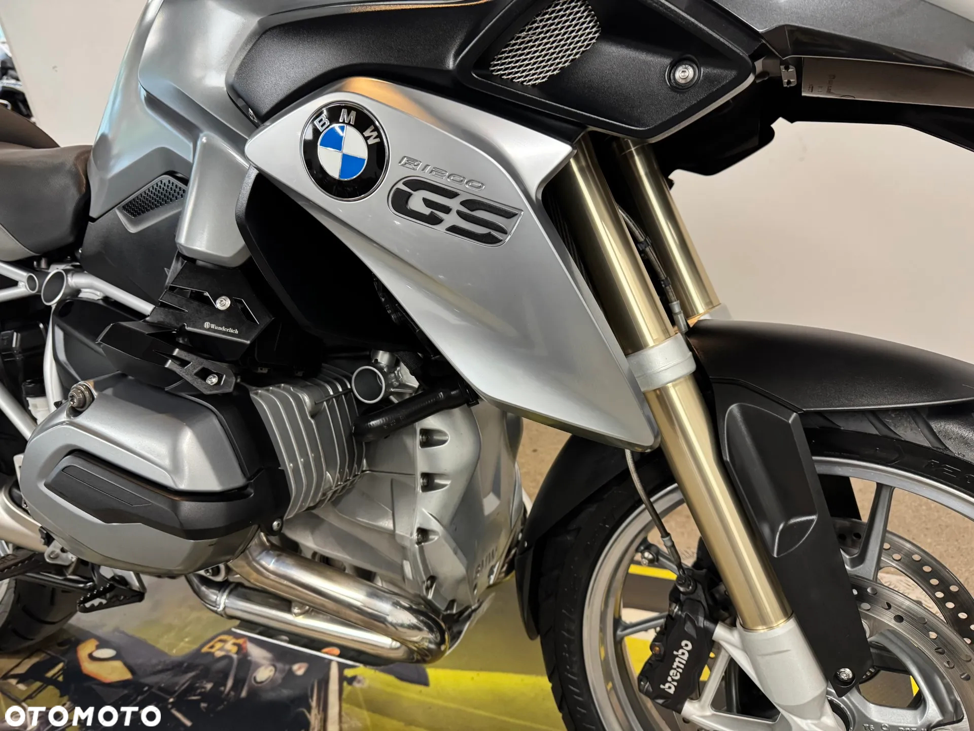 BMW R - 9