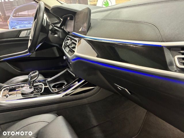 BMW X7 740Li xDrive sport - 21