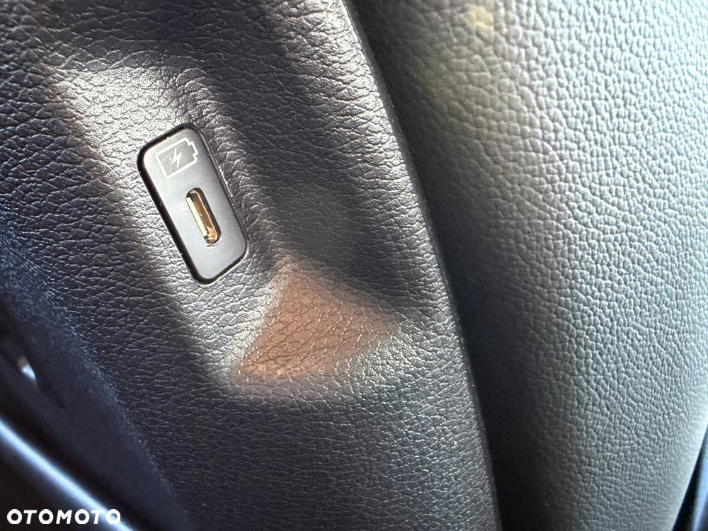 Kia Sportage 1.6 T-GDI MHEV Business Line 2WD DCT - 16