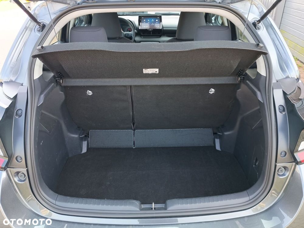 Toyota Yaris Hybrid 1.5 Comfort - 22