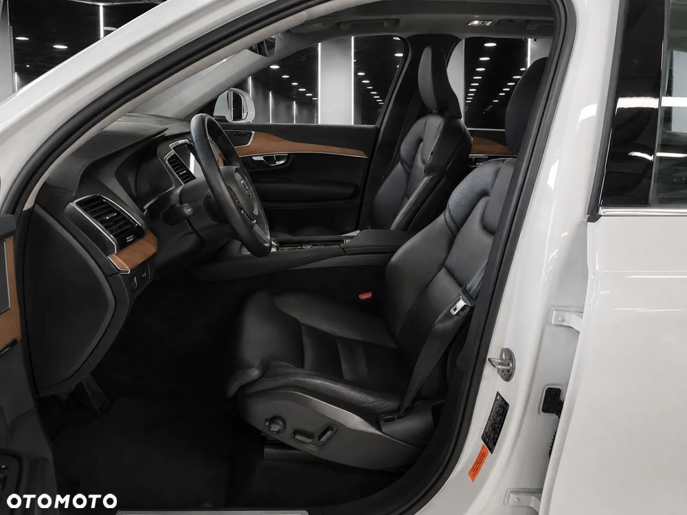 Volvo XC 90 B5 D AWD Inscription 7os - 7