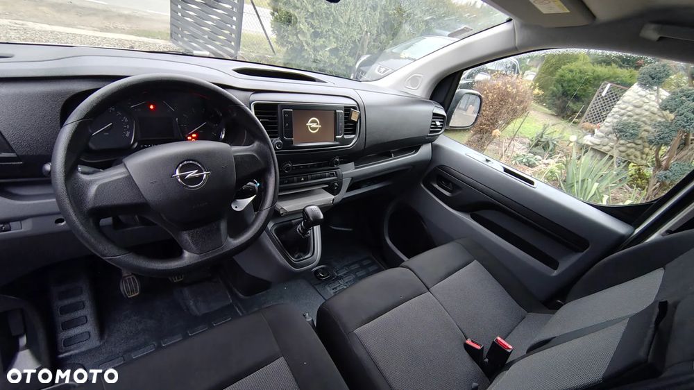 Opel Vivaro - 23