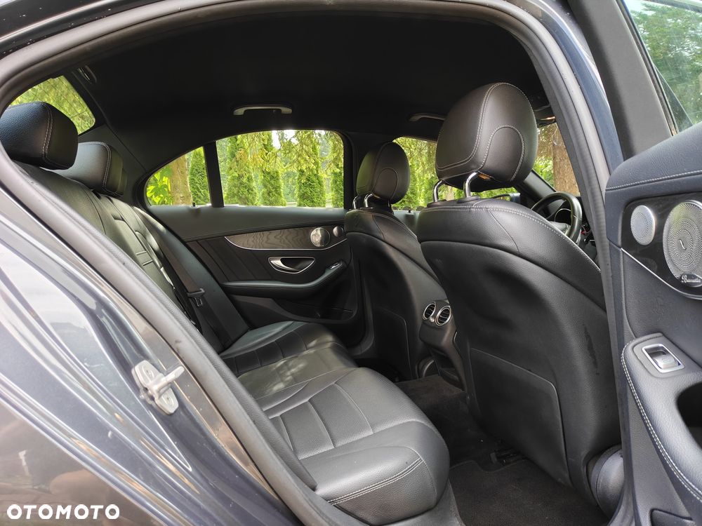 Mercedes-Benz Klasa C 200 7G-TRONIC - 28